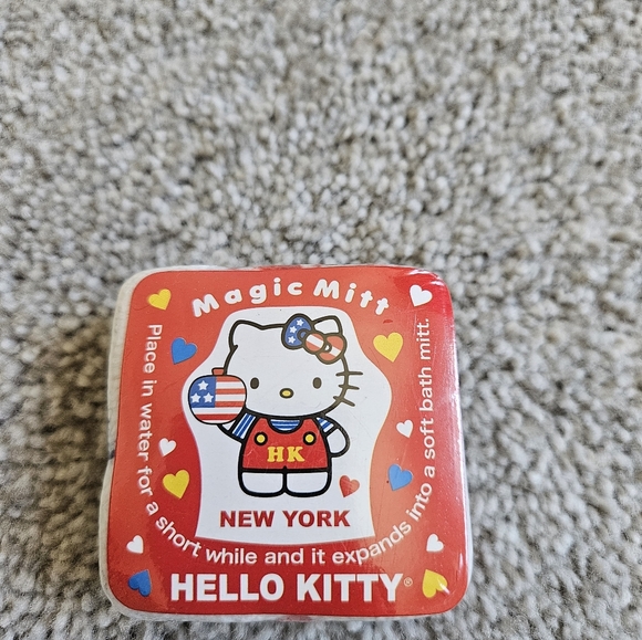 Hello Kitty - Picture 5 of 6